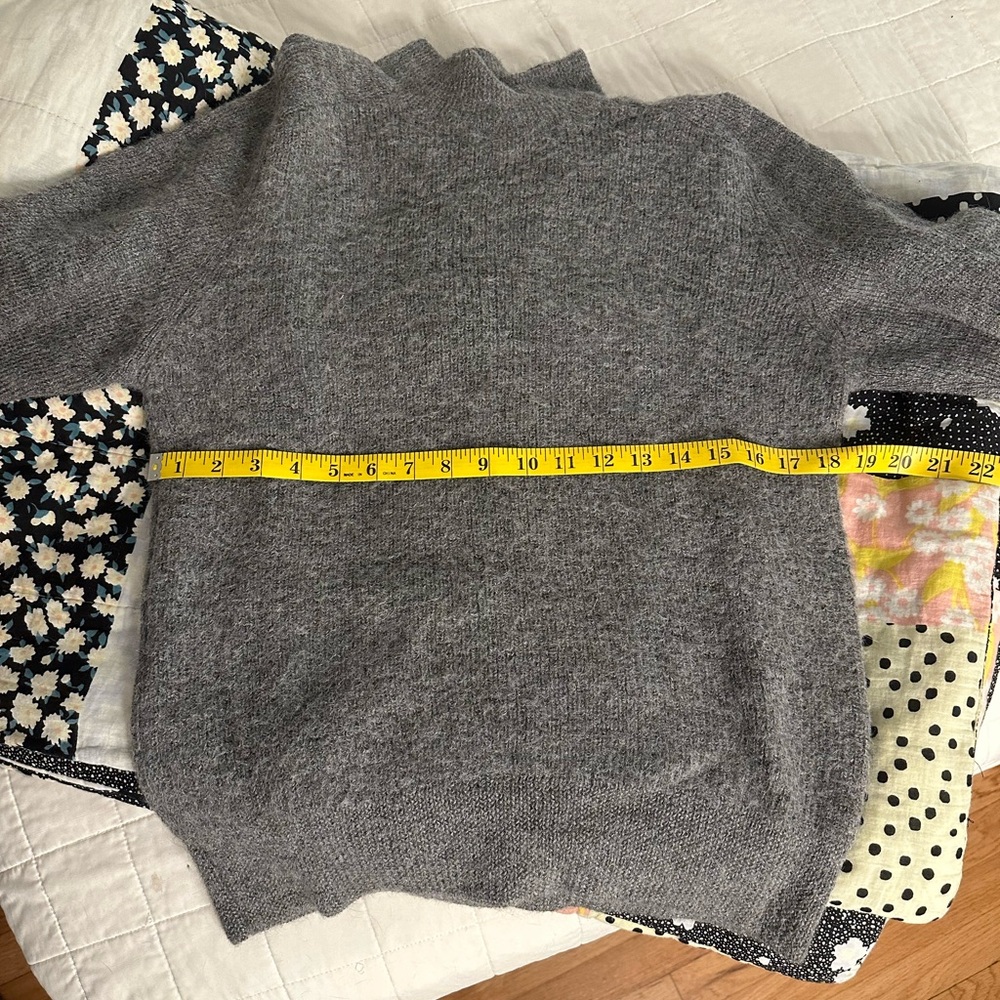 Acne Studios Grey Sweater – 100% Alpaca Wool - Picture 4 of 6